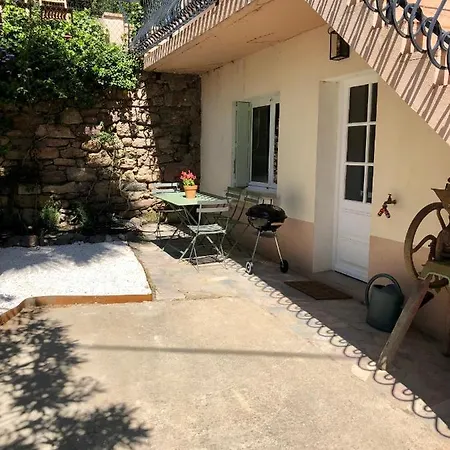 Le Palmier - Perfectly Located Cosy With Private Garden