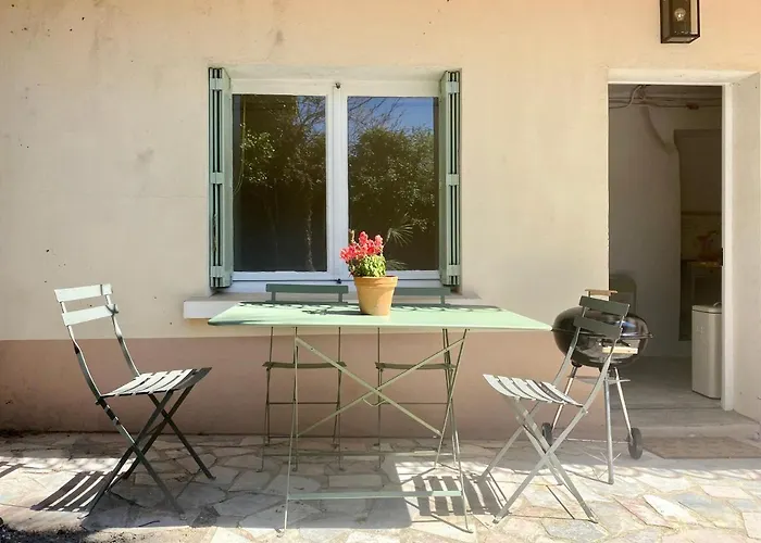 Le Palmier - Perfectly Located Cosy With Private Garden Appartement